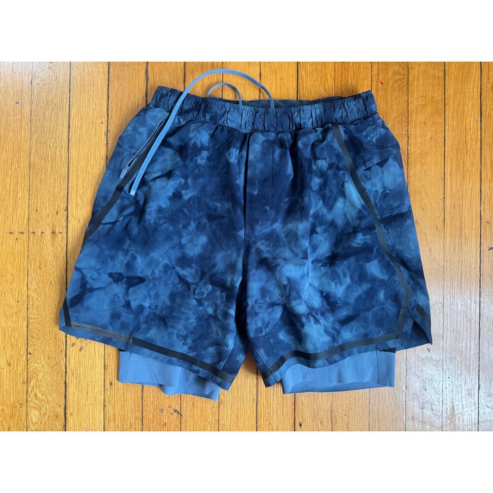 Boys Size Medium Lululemon Gym shorts
